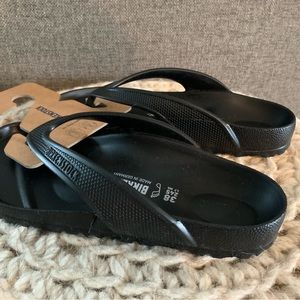 Birkenstock Flip flops- New in box size 8 black